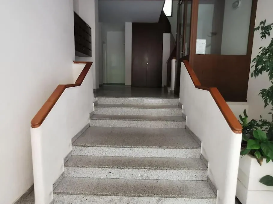 New Cosy Apartment Near To Petruzzelli Theatre Bari 0*,  İtalya